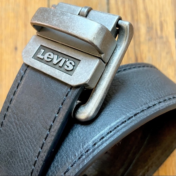 Levi's Other - ✦ Levi’s ✦ Black Leather Belt ✦ Size 30/32